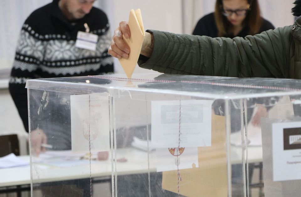 Simulacija izbora: Profesor FPN-a sastavio tri moguća scenarija kako će se završiti izbori