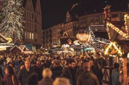 Troje ljudi izbodeno na božićnom vašaru u Dortmundu: Posvađali se oko božićne pesme