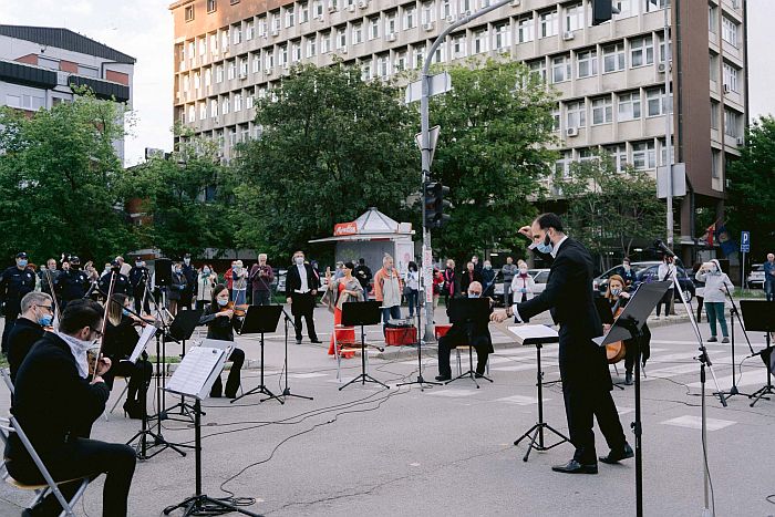 FOTO: Koncertom na Bulevaru oslobođenja završena mini-turneja Opere SNP-a po Novom Sadu