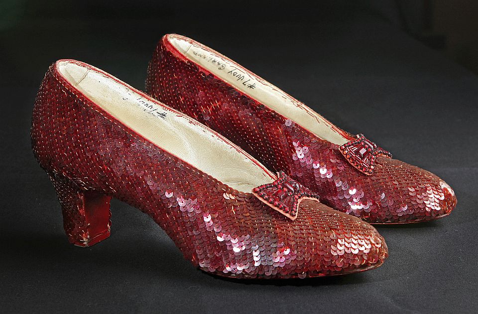 Crvene cipelice iz "Čarobnjaka iz Oza" idu na turneju pre nego što budu prodate na aukciji