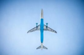 Kvar na avionu Priština-Bazel izazvao paniku putnika, jedno dete se onesvestilo
