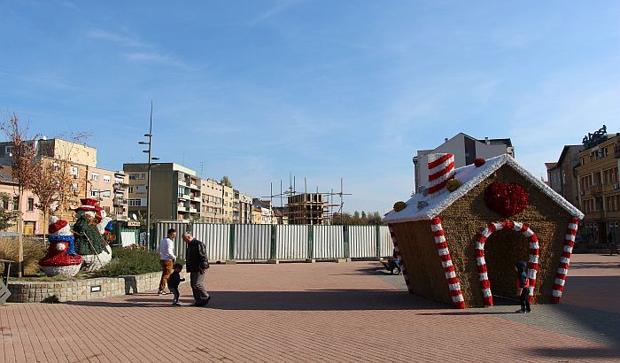 POKS i DSS traže da se preimenuje Trg republike