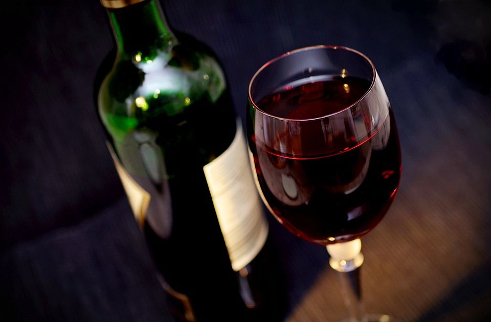 Francuski institut: I mala količina alkohola štetno utiče na zdravlje