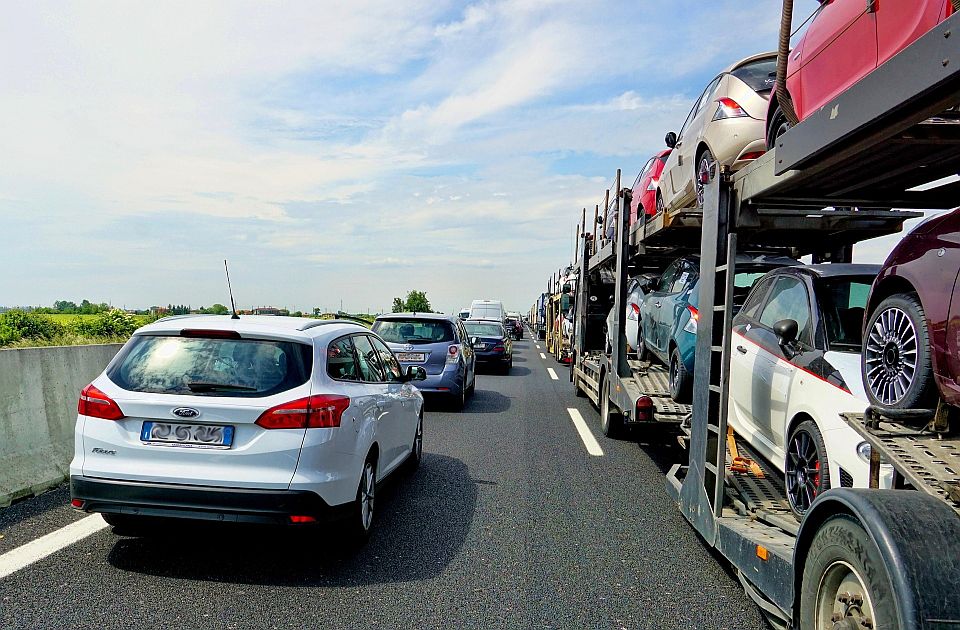Putevi Srbije upozorili vozače: Očekuje se pojačan saobraćaj zbog povratka turista