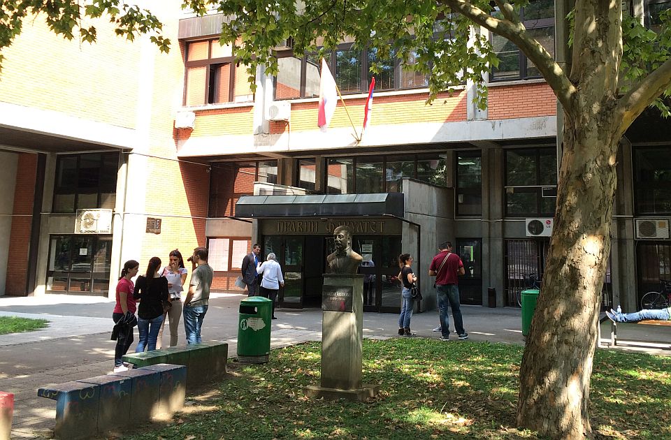 Suspendovani student dobio "nepristojnu ponudu" od dekana Pravnog fakulteta u Novom Sadu 