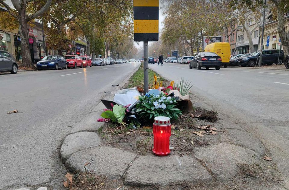 Preminula devojka koja je povređena u nesreći u Jevrejskoj kada se vozač BMW-a zakucao u taksi