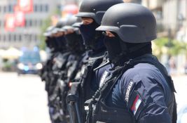 Petočlana kriminalna grupa uhapšena u Novom Sadu  i Beogradu zbog iznude 
