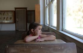 Predlog direktora škola: Učenici u klupama svake druge nedelje, na odmor u različito vreme