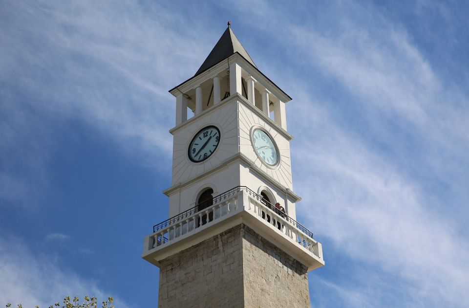 Neizvesni izbori u Albaniji: Trampov "medijski mag" pomaže konzervativcima u Tirani Neizvesni izbori u Albaniji: Trampov "medijski mag" pomaže konzervativcima u Tirani