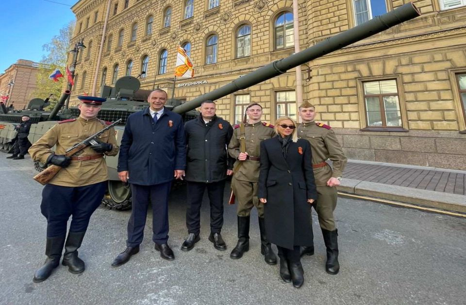 Delegacija Novog Sada na paradi u Sankt Petrburgu: Jakšić i Siler u Rusiji