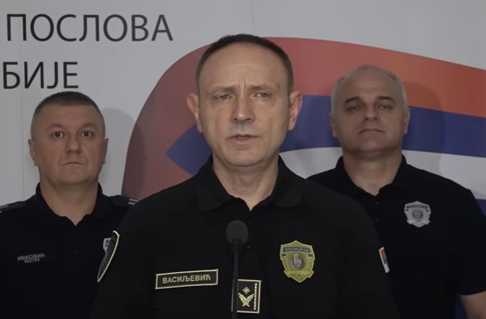Direktor policije: Pristalice SNS nisu išle nikoga da napadaju, namera građana je bila da se sukobe
