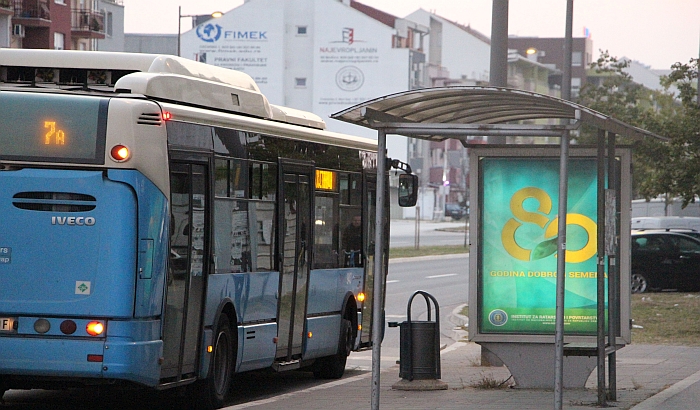 Izmena trasa pojedinih autobusa zbog Novosadskog maratona