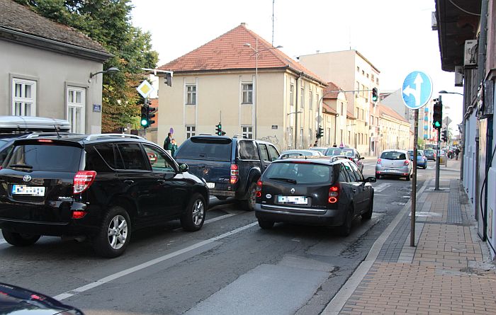 Radovi na kolovozu u Jovana Subotića danas i sutra