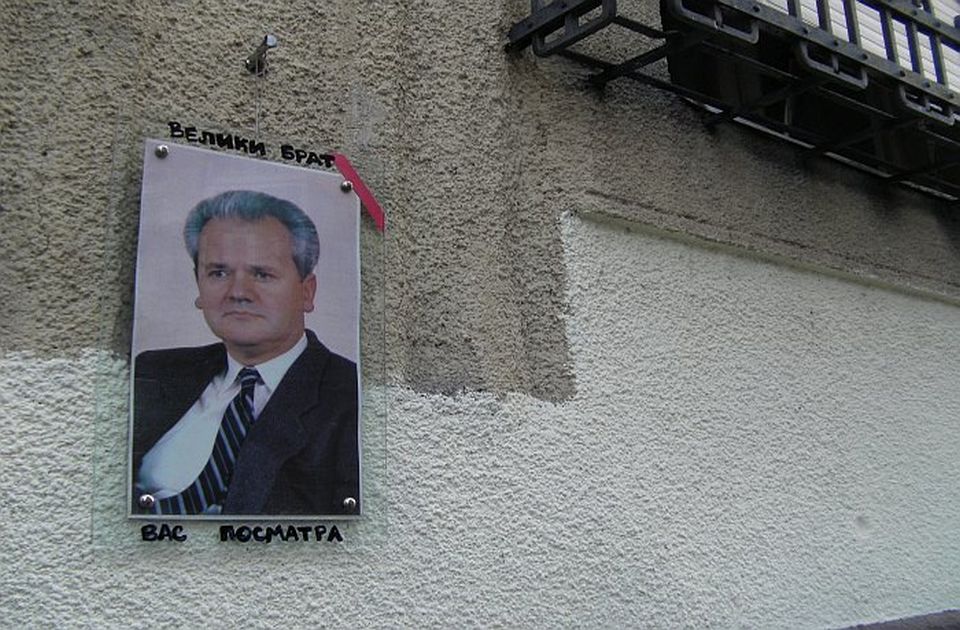 Mediji u EU o napadu SAD na Iran: Mule u istoj situaciji kao Milošević i Sadam Husein Mediji u EU o napadu SAD na Iran: Mule u istoj situaciji kao Milošević i Sadam Husein