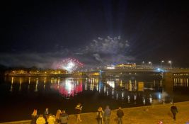 Novogodišnja noć u Novom Sadu: Tuče, opijanja i zapaljeni kontejneri