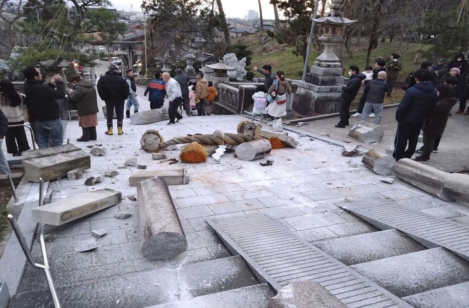 Nakon zemljotresa hiljade domaćinstava u Japanu bez struje: Dve osobe poginule, mnogi se evakuišu