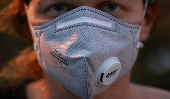 Francuska uvodi obavezno nošenje maski