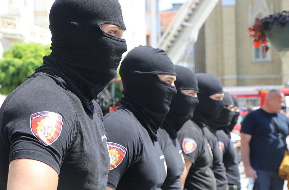 Raspisan konkurs za prijem u Žandarmeriju: Ovo su uslovi Raspisan konkurs za prijem u Žandarmeriju: Ovo su uslovi