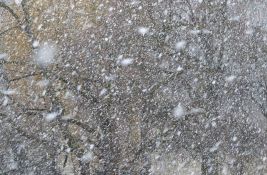 Sneg prekrio planine, šleperi izazvali probleme na Zlatiboru