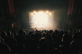 Tužilaštvo: Saslušana osumnjičena za izazivanje panike i nereda zbog objava o Music Week-u