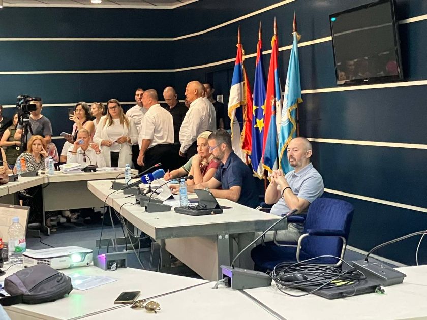 Građani napustili sednicu komisije koja razmatra projekat 