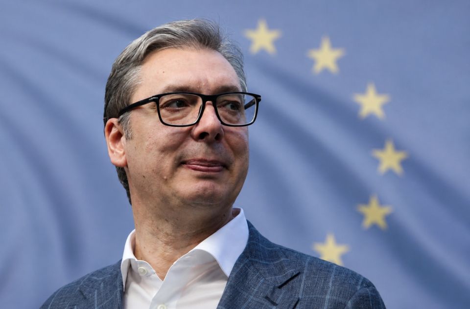 Vučić najavio ostavku i raspisivanje izbora - EU odložila planove za Srbiju