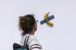 FOTO Banana pričvršćena trakom na zid ide na aukciju: Očekuje se bar milion dolara