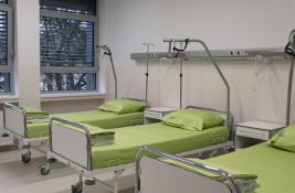 Pretučeni Nenad Rašković prevezen u Urgentni centar Kliničkog centra Srbije