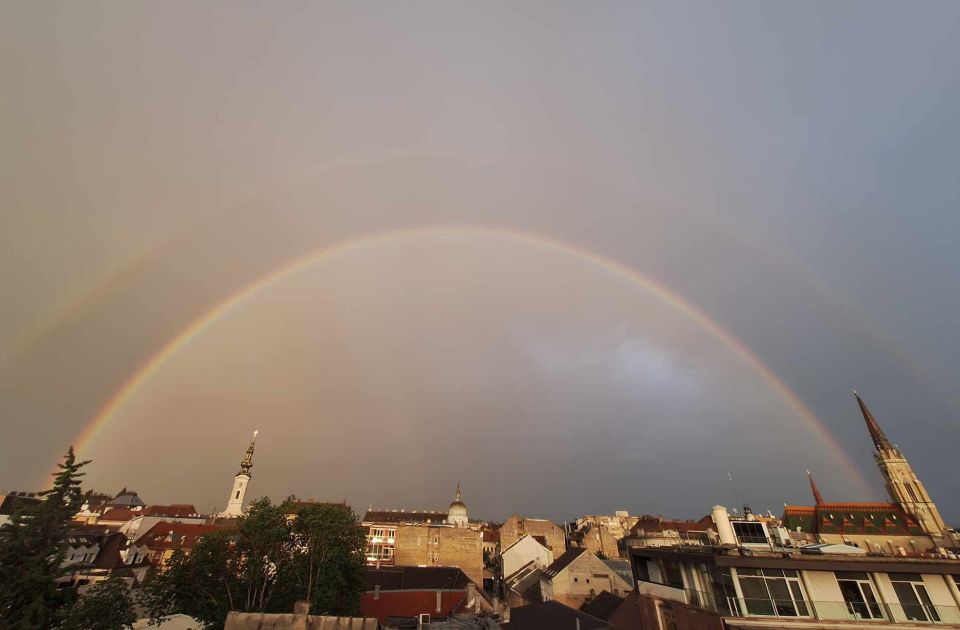 FOTO: Lepa duga se ukazala nad Novim Sadom