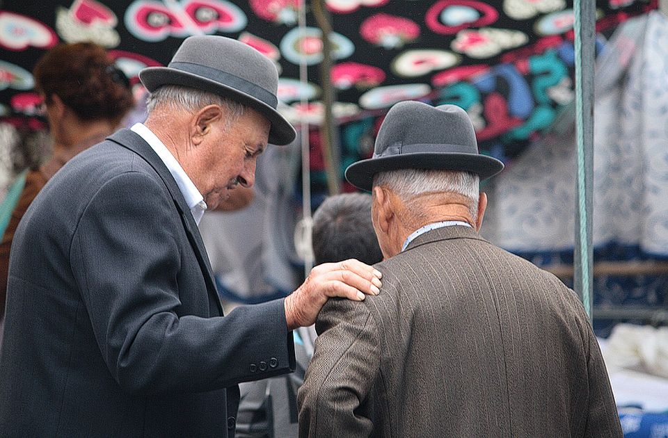 Stari su budućnost sveta