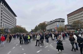 FOTO: Skup podrške autoprevozniku u Novom Sadu, Jaćimović rekao da i njegov sin s njim štrajkuje glađu