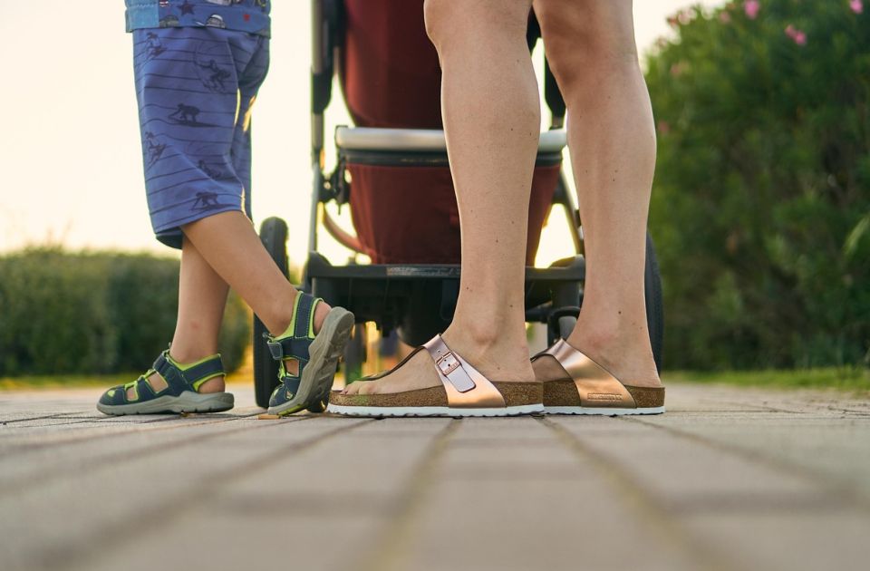 Majke u Mađarskoj ne plaćaju porez na dohodak - vredi li takvu meru uvesti u Srbiji?