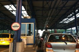 AMSS: Automobili prolaze bez čekanja, kamioni čekaju do pet sati na granici