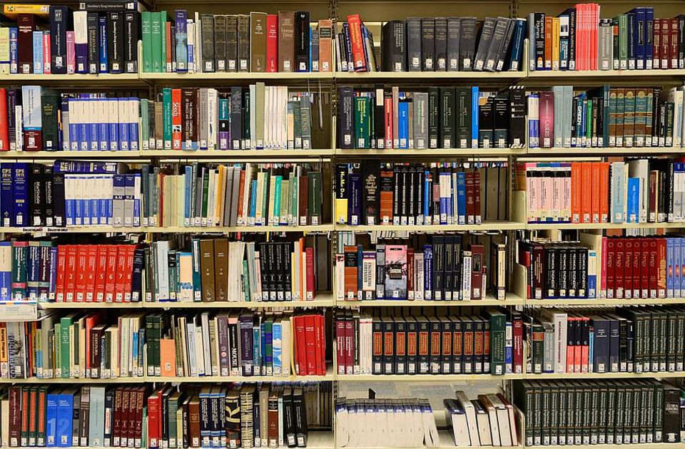 Fondacija Alek Kavčić dostavila ponude školama: Udžbenici višestruko jeftiniji