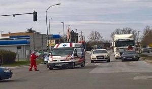 Troje povređeno u udesima na Novom naselju, Futoškom putu i u centru