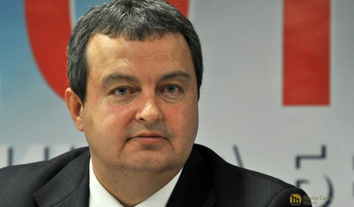 Dačić: Treba li Crnogorci koji podržavaju Podgoricu da i dalje imaju srpsko državljanstvo?