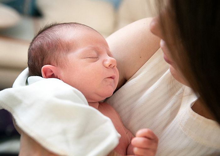 U Betaniji rođeno osam devojčica i 18 dečaka