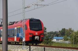 Pruga Novi Sad - Beograd: Vlast krije ko je pio, plaćao i krao