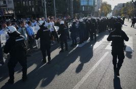 Koga štite pripadnici MUP-a kod Ćacilenda: 