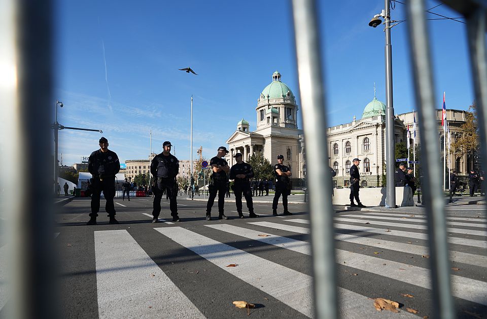 Akademski plenum: Zašto policija i tužilaštvo ne reaguju na krivična dela u Ćacilendu?