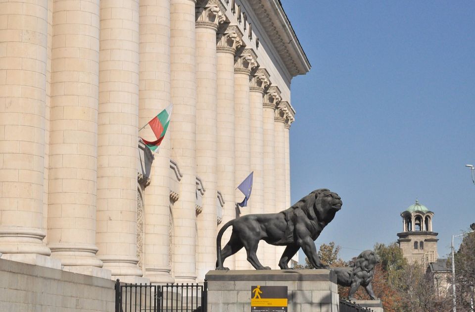 U Bugarskoj prelazna vlada do prevremenih izbora u oktobru