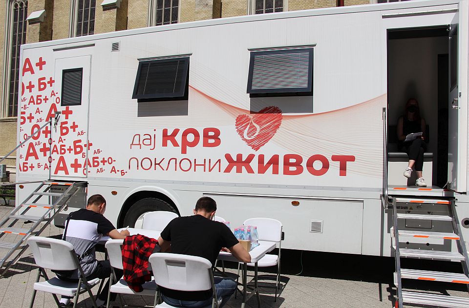 I ove nedelje šansa da nekome spasite život: Krv će se prikupljati širom Vojvodine