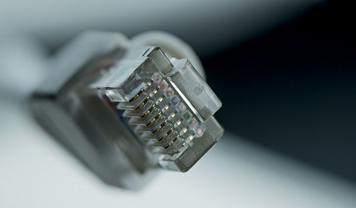 Isključili internet u celoj zemlji da se ne bi varalo na ispitu