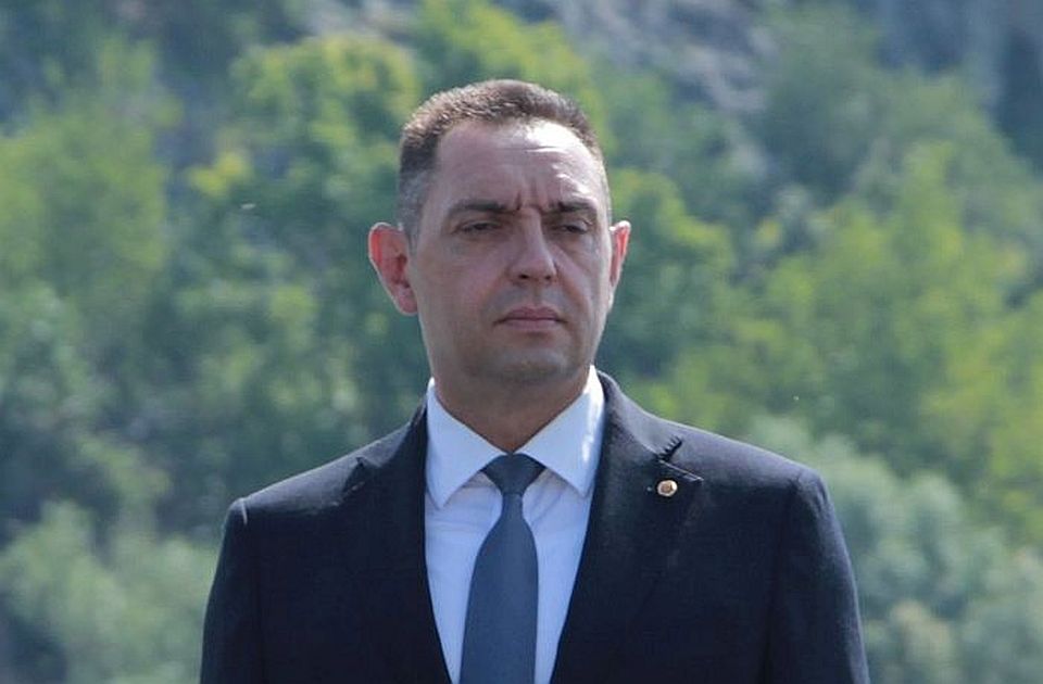 Vulin o situaciji na Cetinju: Iza svega stoji predsednik Crne Gore