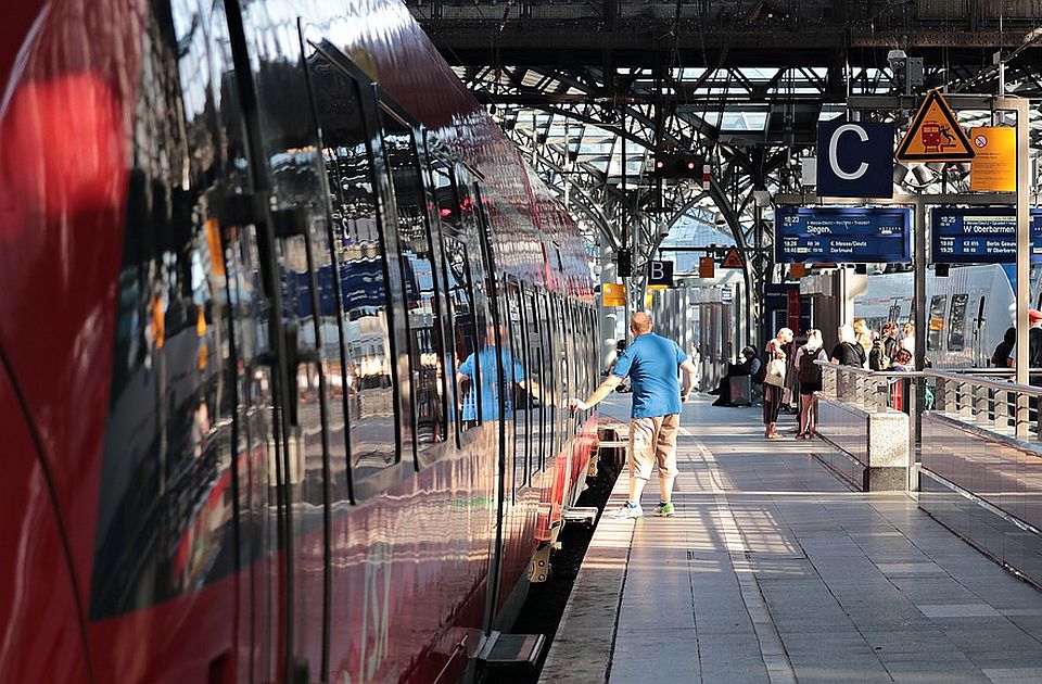 Krenuo voz koji povezuje Evropu, u Beograd stiže 12. septembra