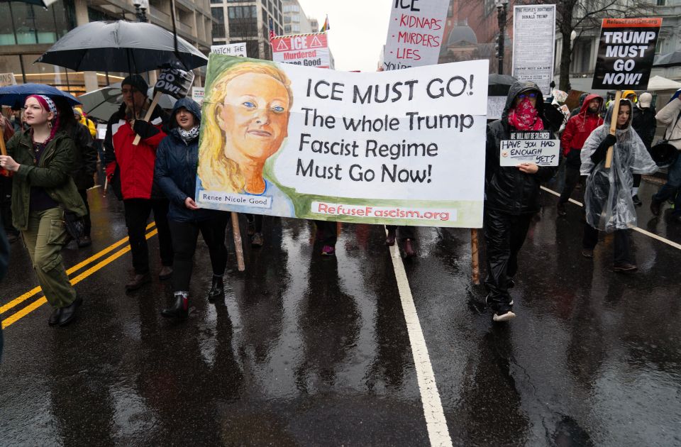 VIDEO: Najmanje 30 ljudi privedeno na demonstracijama zbog ubistva žene u Mineapolisu