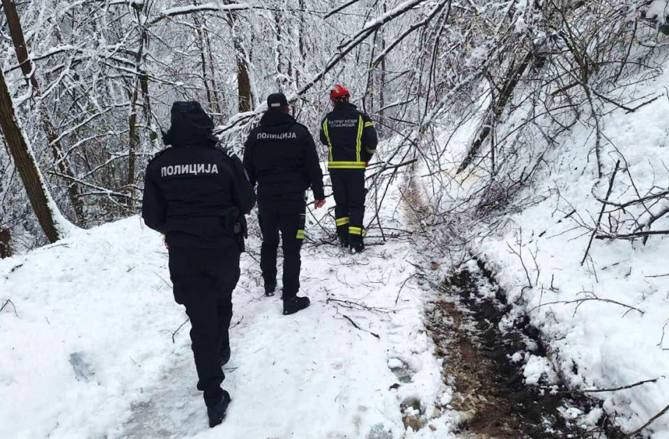 Sneg i led u Srbiji: Vanredna situacija u 11 opština, evakuisano ukupno 37 osoba