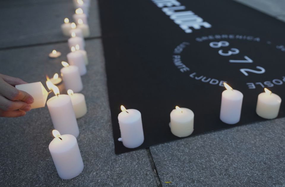Pošta stradalima u Srebrenici odata u Novom Sadu i Beogradu