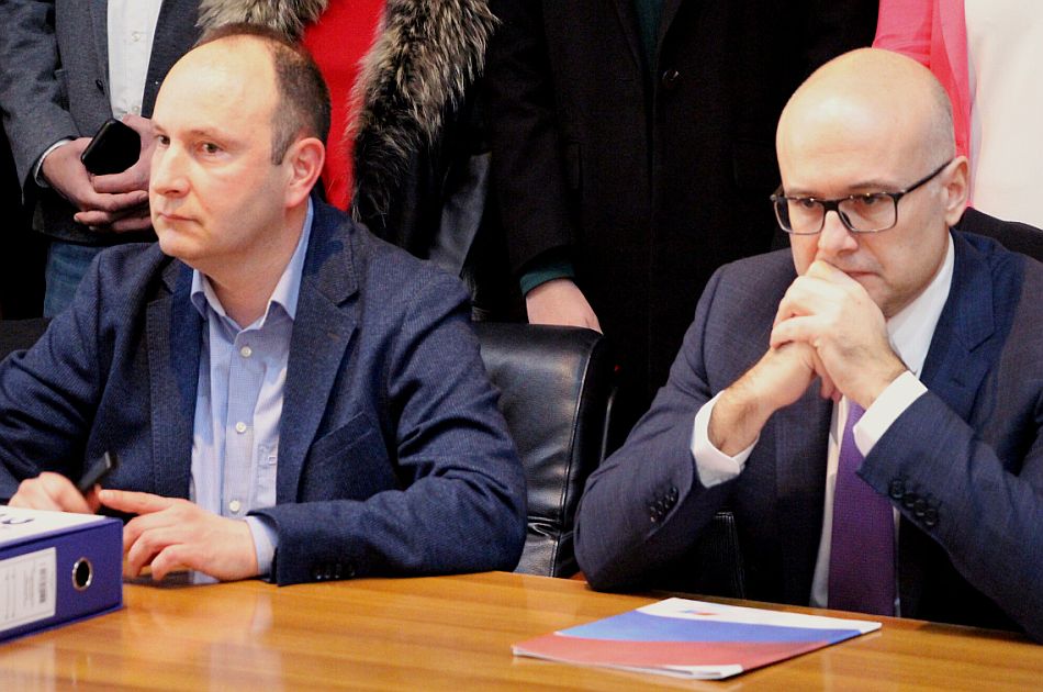 Većina Novosađana ne zna ko je gradonačelnik, Vučević bolji od Jove Dejanovića