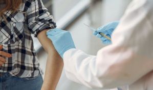 Razgrabile se HPV vakcine za starije devojčice u Novom Sadu, apel lekara da roditelji dovedu mlađe na vakcinaciju